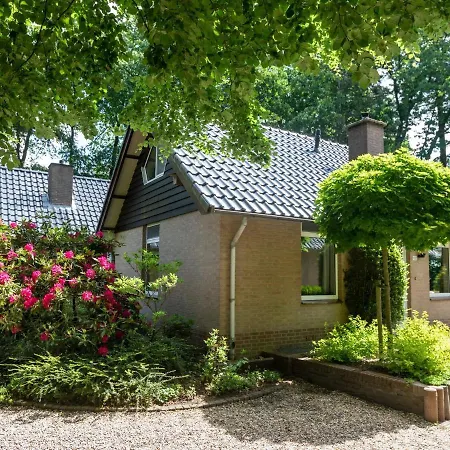 Casa de Férias Beautiful House With A Fireplace In A In The Woods *