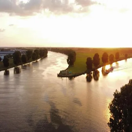 In Nijmegen Near Centre Holiday home *